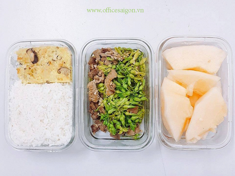 cơm trưa văn phòng