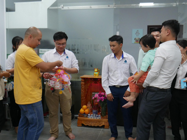 Trung thu về tại Office Saigon 2019