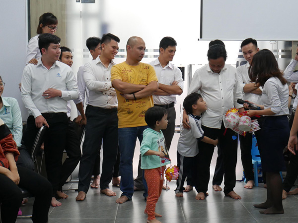 Trung thu ve tai Office Saigon 2019