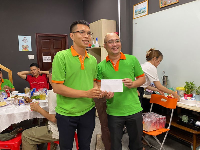 Office Saigon: Mừng sinh nhật nhân viên trong quý II